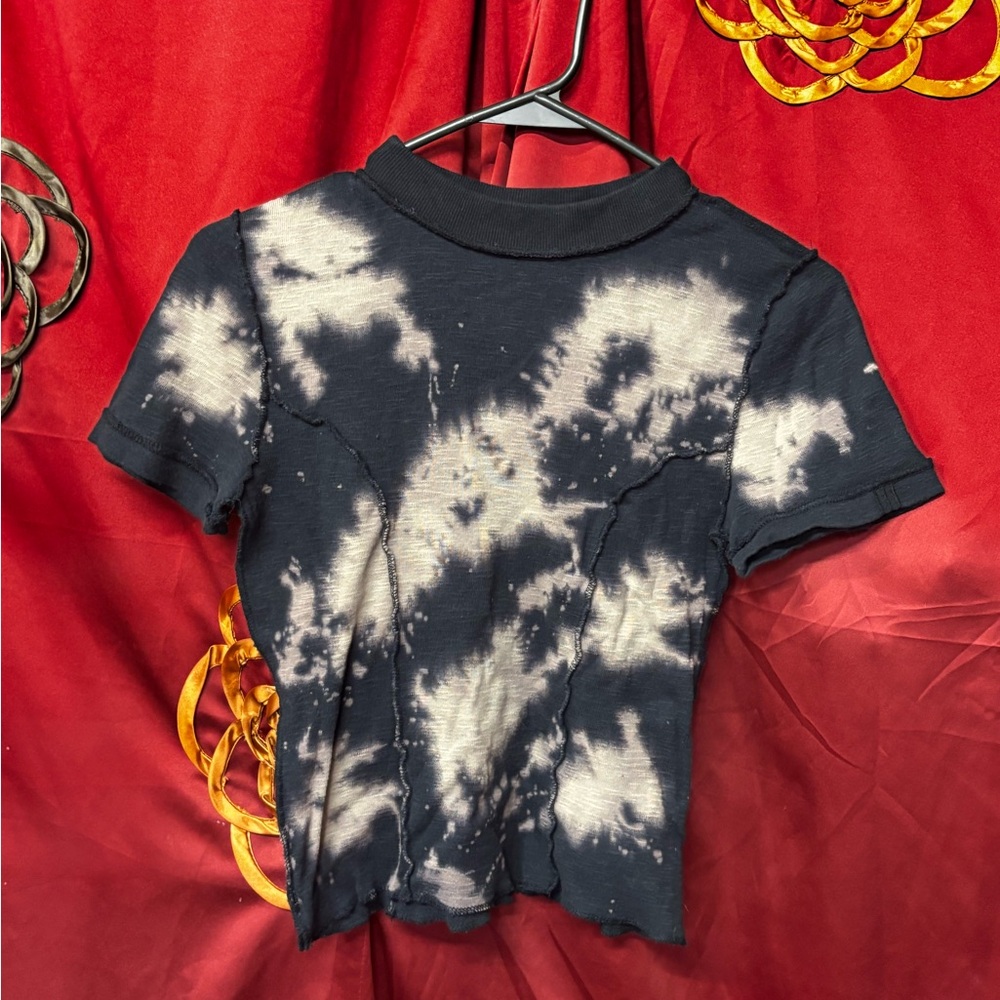 BDG Black and White Tie-Dye Short Sleeve Tee
